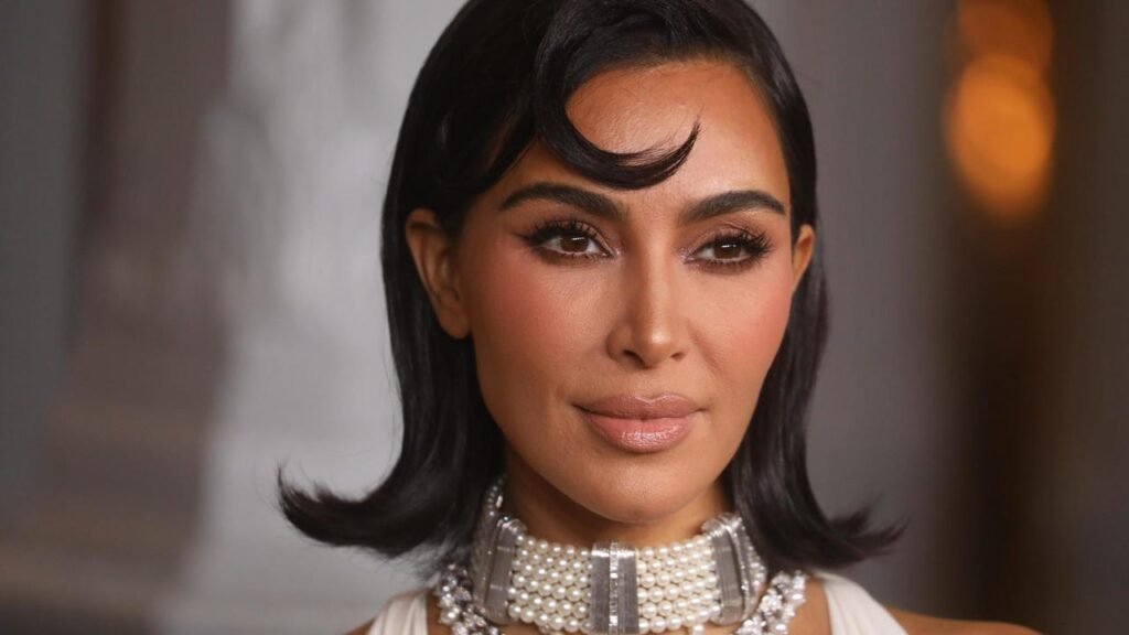 Los ‘abuelos ladrones’ se sientan en el banquillo para declarar por el robo de joyas a Kim Kardashian en 2016 Los ‘abuelos ladrones’ se sientan en el banquillo para declarar por el robo de joyas a Kim Kardashian en 2016