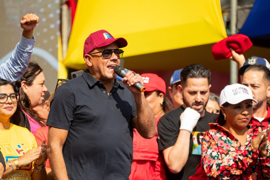 El chavismo llama a “repudiar” con los votos a los “extremistas” y “fascistas” El chavismo llama a “repudiar” con los votos a los “extremistas” y “fascistas”