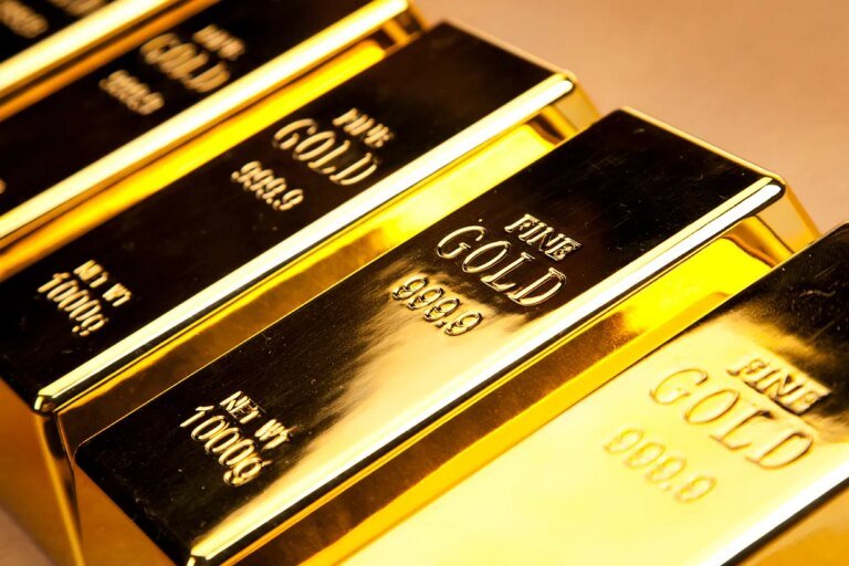 El oro pone el punto de mira en los 3.700 dólares a corto plazo