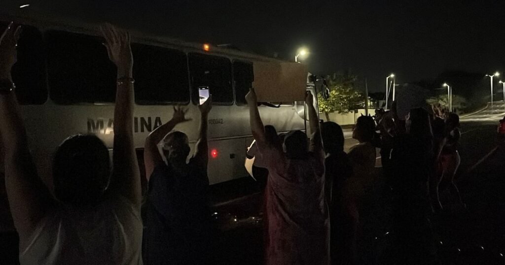 Cadetes del Buque Cuauhtémoc regresan sanos y salvos a Puerto de Veracruz: ‘Están muy desconcertados’