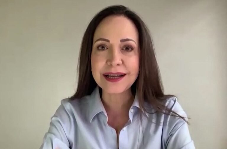 María Corina Machado respalda fin de licencia a Chevron