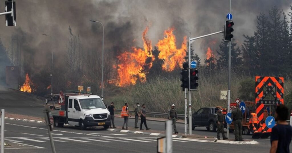Los incendios forestales arrasan el oeste de Jerusalén: al menos 36 heridos y más de diez localidades afectadas Los incendios forestales arrasan el oeste de Jerusalén: al menos 36 heridos y más de diez localidades afectadas