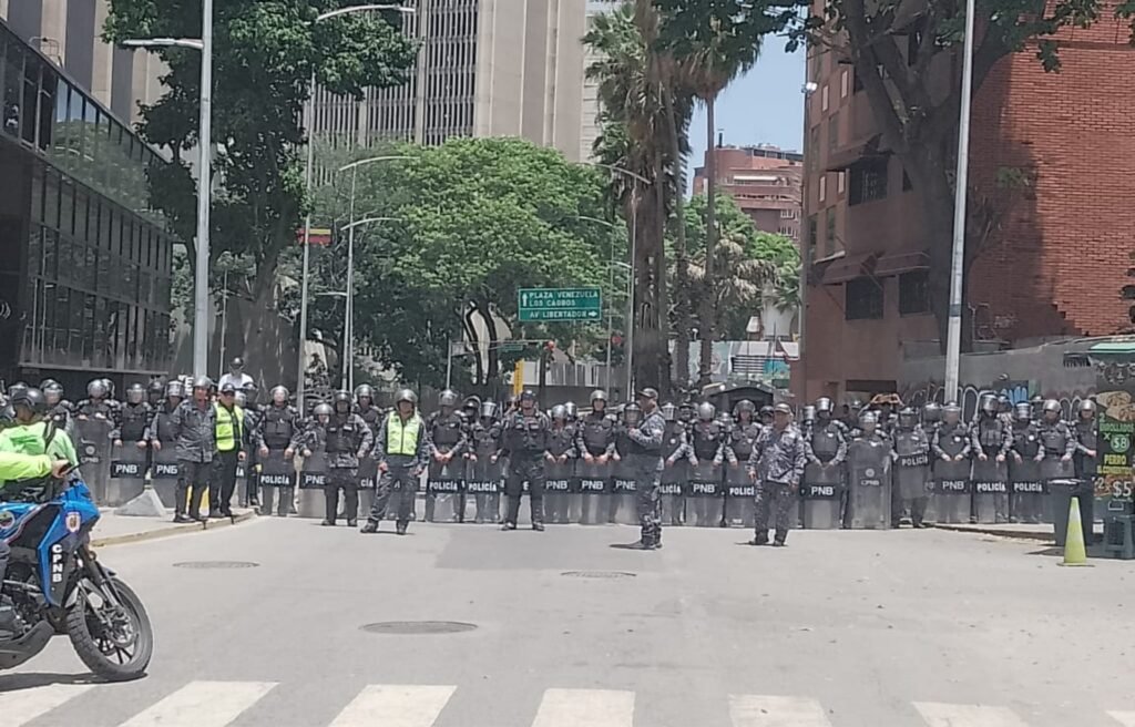 PNB impidió avance de marcha