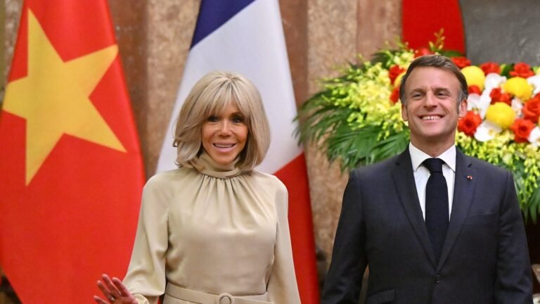 El turbio romance de Emmanuel y Brigitte Macron: fue su profesora cuando tenía 15 años