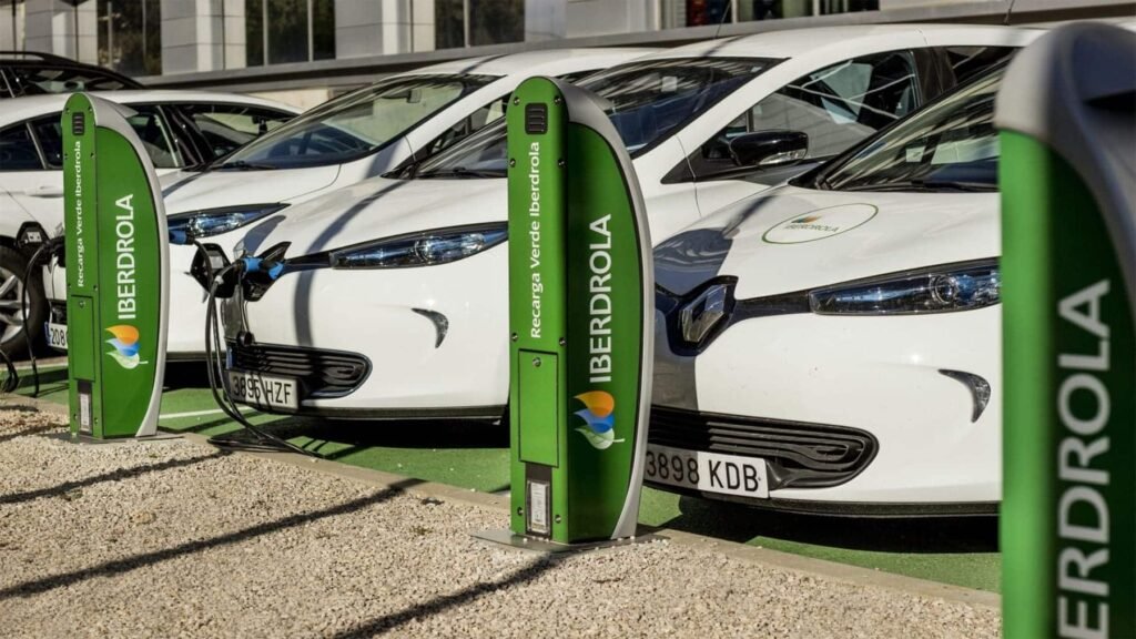 Podrás recargar gratis tu coche eléctrico por los primeros 30 000 kilómetros: Válido en toda España Podrás recargar gratis tu coche eléctrico por los primeros 30 000 kilómetros: Válido en toda España
