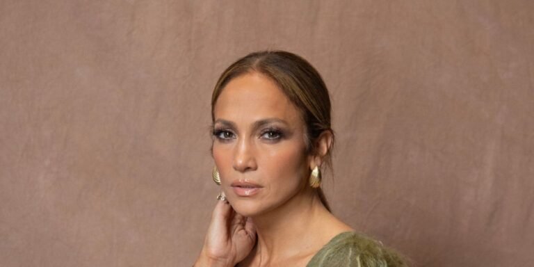Jennifer Lopez, demanda por publicar fotos suyas sin permiso en sus redes sociales