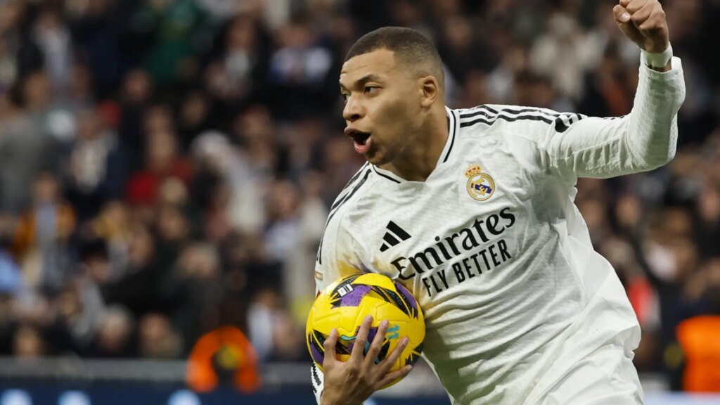 Kylian Mbappé gana la Bota de Oro en su primera temporada como jugador del Real Madrid Kylian Mbappé gana la Bota de Oro en su primera temporada como jugador del Real Madrid