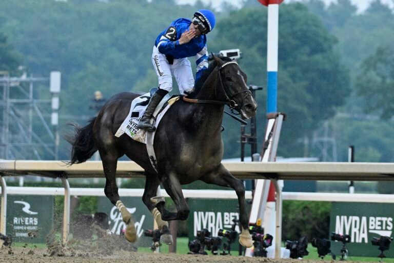 Sovereignty vence a Journalism y conquista Belmont Stakes en Saratoga
