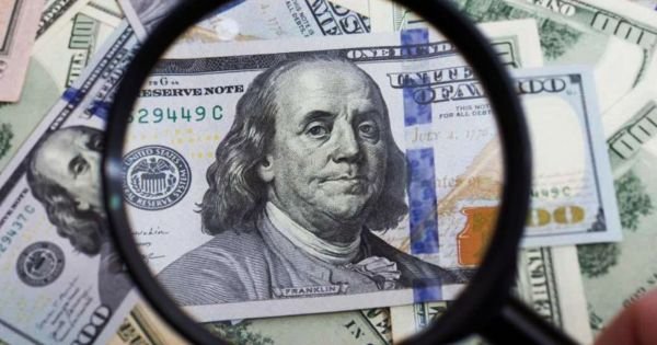 Tensión por el dólar blue: cuál es el precio que anticipan en las cuevas virtuales