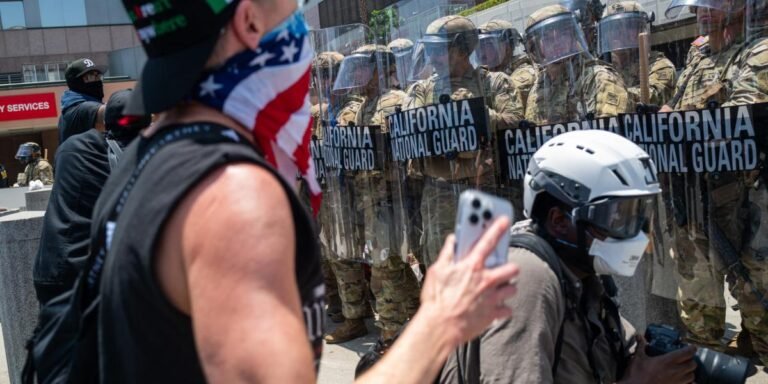 El despliegue de la Guardia Nacional en Los Ángeles abre un debate sobre los poderes de Trump