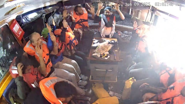 Israel impone la la ley de la fuerza en el Mediterráneo: los 12 activistas de la Flotilla, atrapados en un limbo legal