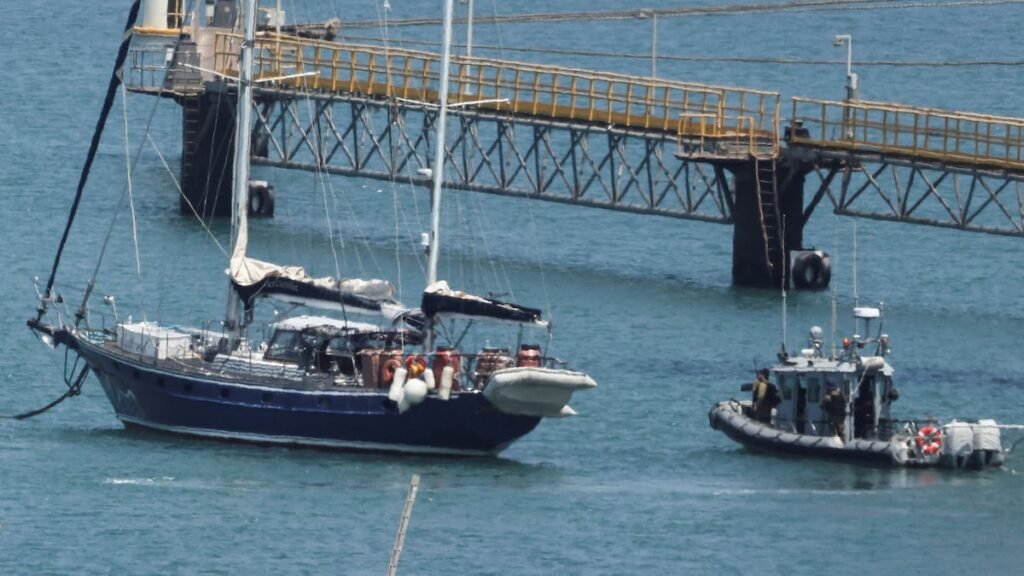 Última hora del conflicto en Oriente Próximo, en directo | Israel prohíbe a los 12 integrantes de la Flotilla la entrada al país durante 100 años | Internacional Última hora del conflicto en Oriente Próximo, en directo | Israel prohíbe a los 12 integrantes de la Flotilla la entrada al país durante 100 años | Internacional