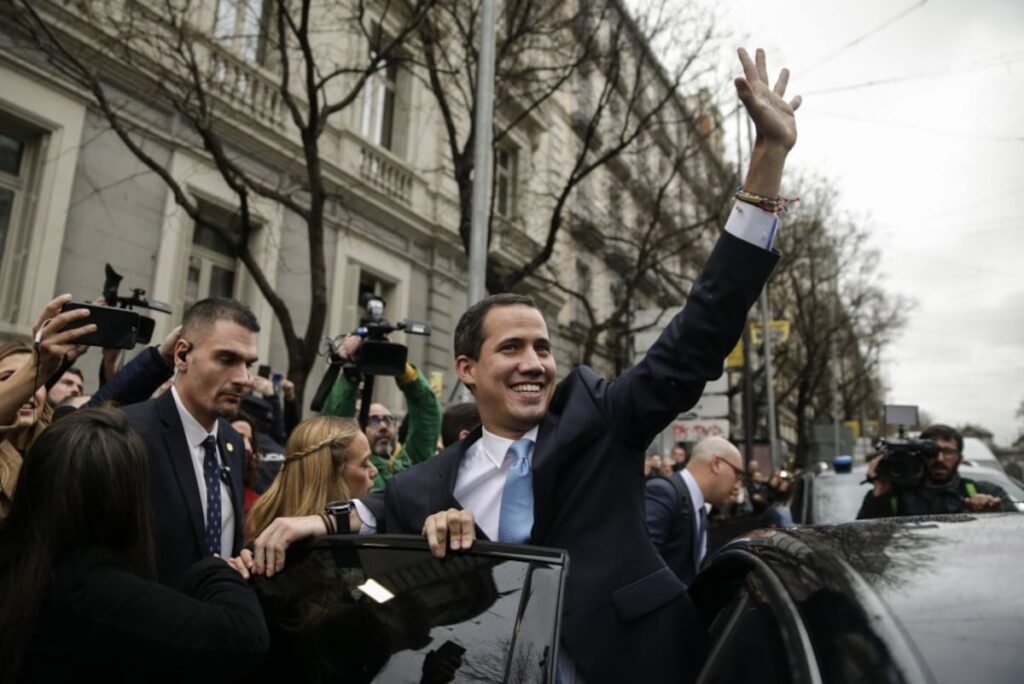 La Fiscalía venezolana ordena la captura de Juan Guaidó por supuesta corrupción en España La Fiscalía venezolana ordena la captura de Juan Guaidó por supuesta corrupción en España