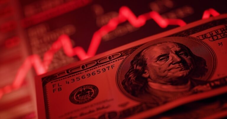 Caída del peso dominicano se recrudece y el dólar cierra el día con importantes ganancias