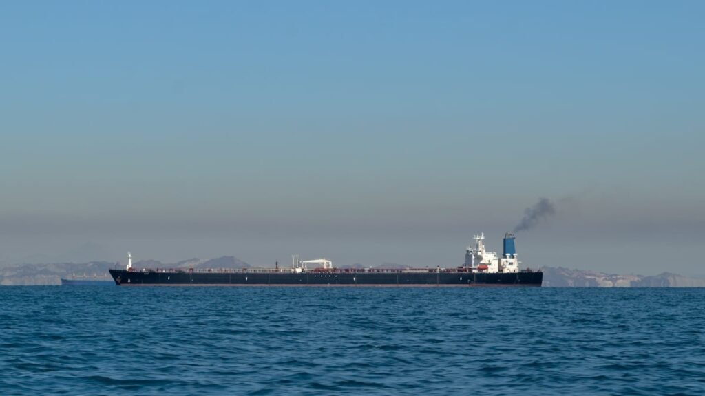 El cierre del estrecho de Ormuz, una bomba atómica sobre el mercado petrolero | Internacional El cierre del estrecho de Ormuz, una bomba atómica sobre el mercado petrolero | Internacional