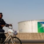 Con o sin alto el fuego, el mundo nada en petróleo