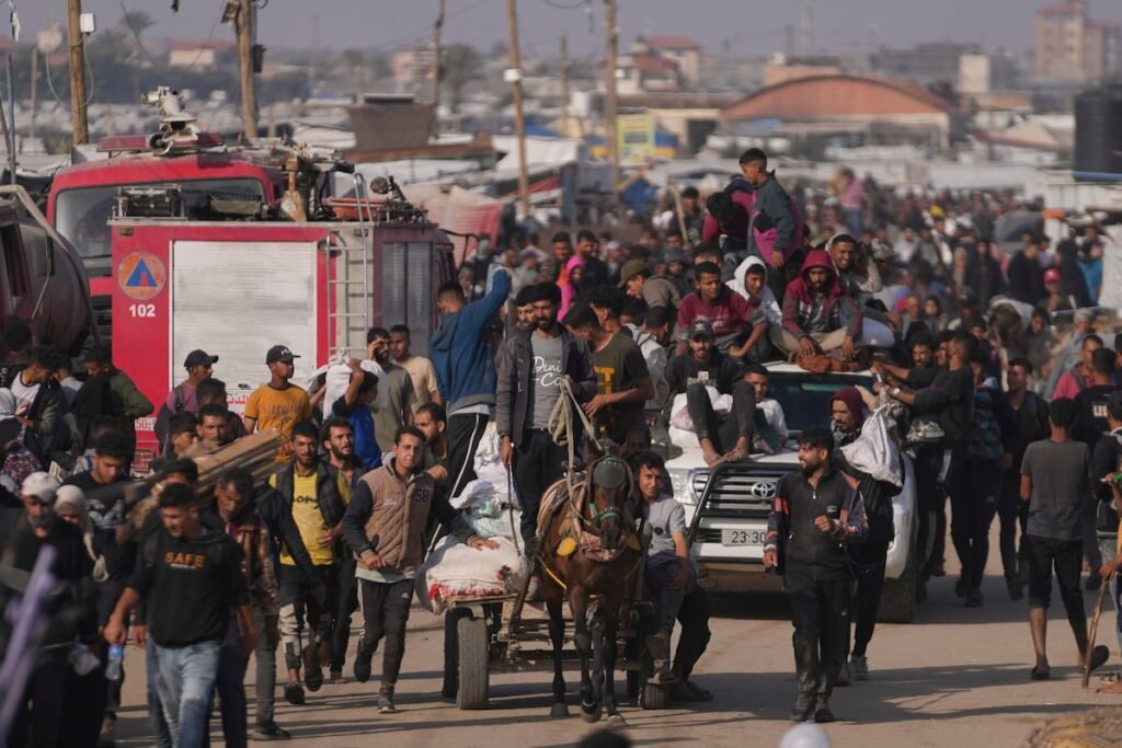 Buscar comida en Gaza se convierte en una carrera mortal entre disparos | Internacional Buscar comida en Gaza se convierte en una carrera mortal entre disparos | Internacional