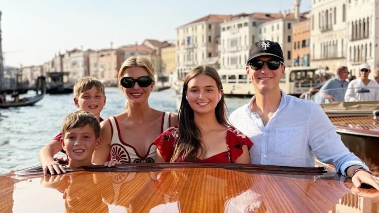 Ivanka Trump y su familia hacen turismo en Venecia antes de la boda de Jeff Bezos y Lauren Sanchez