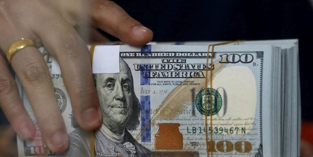 Así cerró el dólar en los bancos argentinos este lunes 9 de junio Así cerró el dólar en los bancos argentinos este lunes 9 de junio