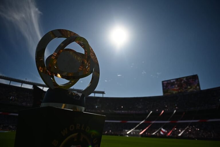 City se inscribe en octavos del Mundial con primer gol del “Diablito” Echeverri