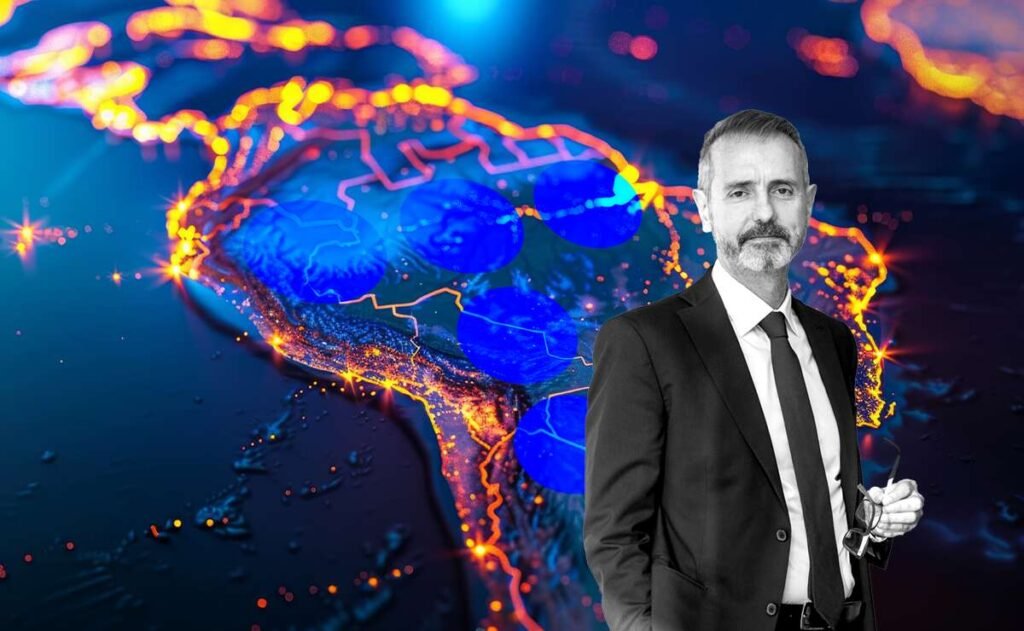 La salida de Telefónica de Latinoamérica enfrenta a los magnates Carlos Slim y Xavier Niel por el control del sector La salida de Telefónica de Latinoamérica enfrenta a los magnates Carlos Slim y Xavier Niel por el control del sector