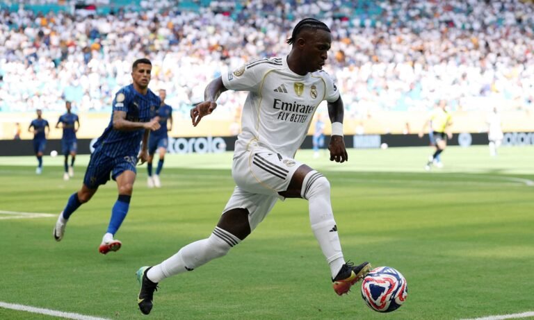 Posible adiós de Vinicius, a Xabi no le gustó y el jugador puede ‘irse’ en mitad del Mundial